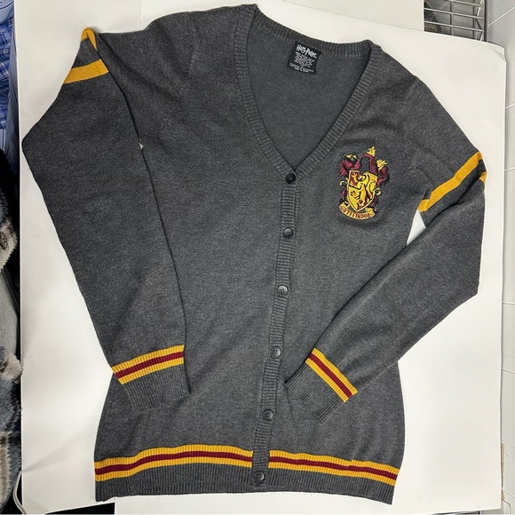 Harry Potter Authentic Gryffindor Womens Cardigan sz S - Picture 3 of 7